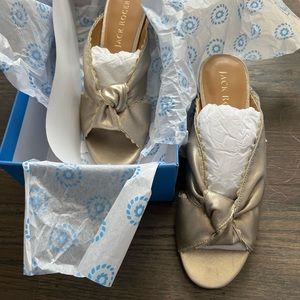 Jack Rogers gold heels brand new with box never worn